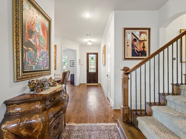 2020  London Lane , Lewisville Texas 75056