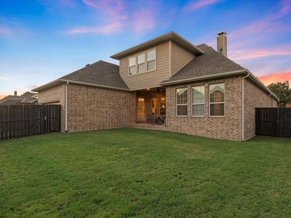 2020  London Lane , Lewisville Texas 75056