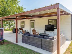205  Oregon Avenue , Azle Texas 76020