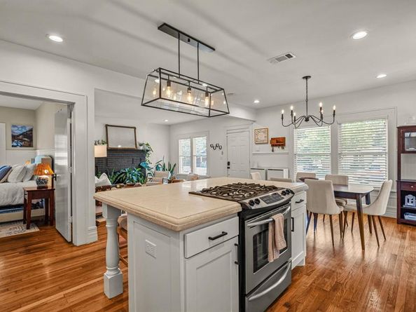 2200  Hurley Avenue , Fort Worth Texas 76110