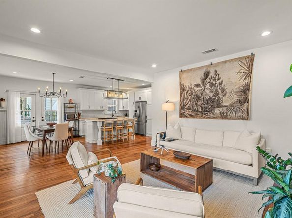 2200  Hurley Avenue , Fort Worth Texas 76110