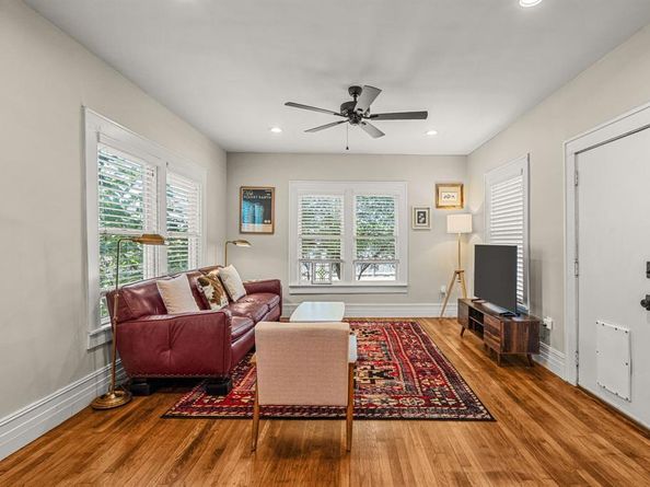 2200  Hurley Avenue , Fort Worth Texas 76110