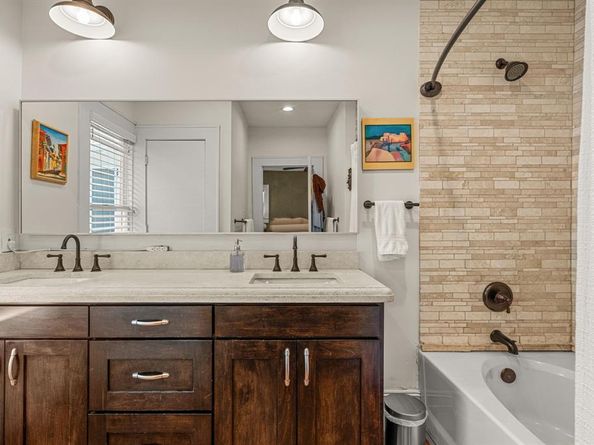 2200  Hurley Avenue , Fort Worth Texas 76110
