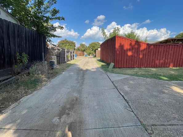 1255  Valencia Lane , Lewisville Texas 75067