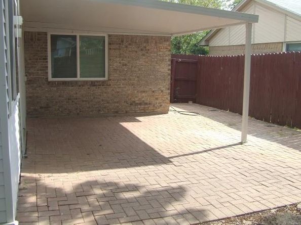 1255  Valencia Lane , Lewisville Texas 75067