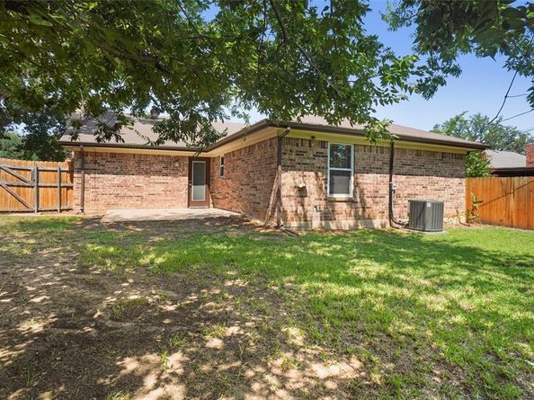 7912  Irish Drive , North Richland Hills Texas 76180