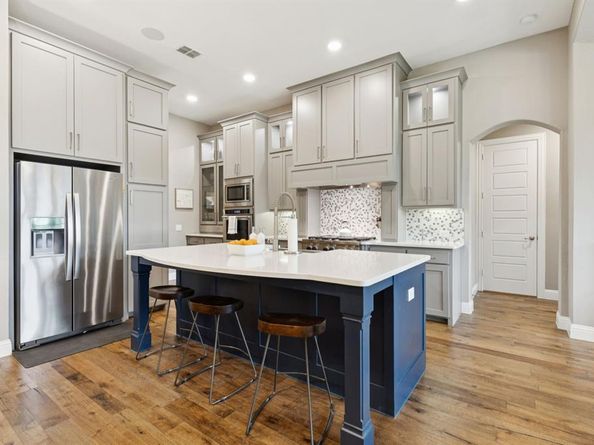 2607  Maverick Way , Celina Texas 75009