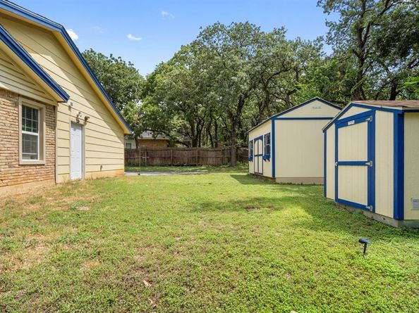 6736  Starnes Road , North Richland Hills Texas 76182