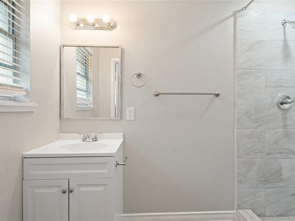 1237  Wagon Wheels Trail , Dallas Texas 75241