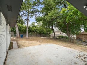 1237  Wagon Wheels Trail , Dallas Texas 75241