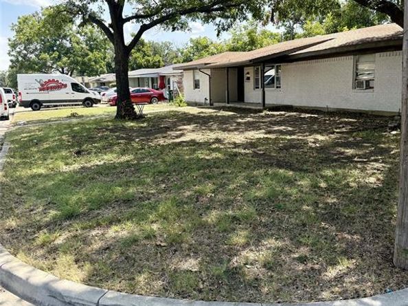 5400  Stephanie Drive , Haltom City Texas 76117