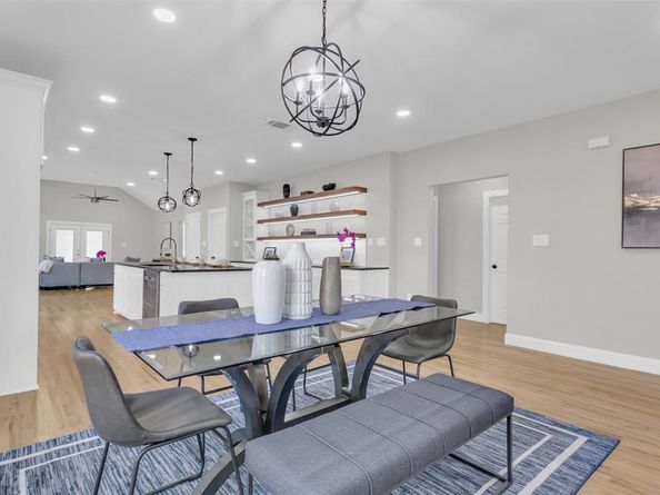 202 S Oak Cliff Boulevard  , Dallas Texas 75208