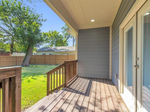 202 S Oak Cliff Boulevard  , Dallas Texas 75208
