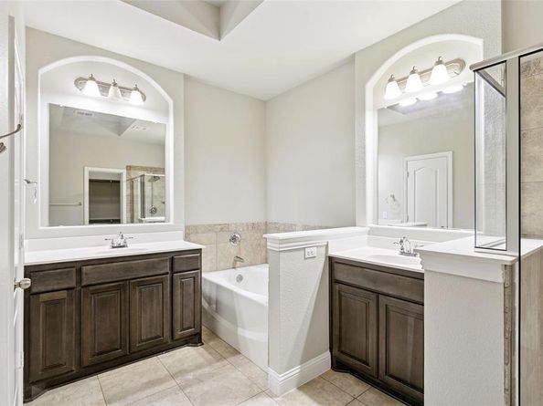 404 W 3rd Street , Kennedale Texas 76060