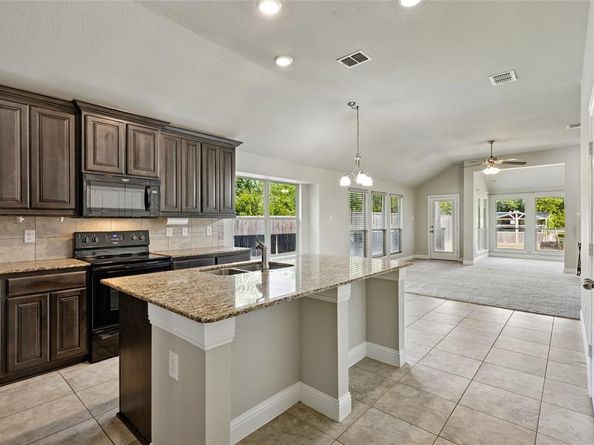 404 W 3rd Street , Kennedale Texas 76060