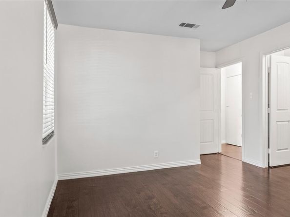 3338  Falls Drive , Dallas Texas 75211