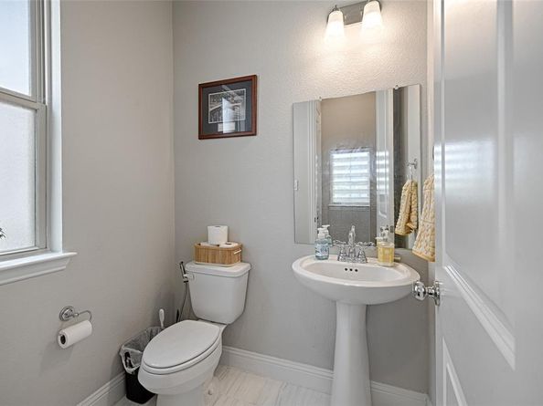 2642  Westbank Trail , Garland Texas 75042