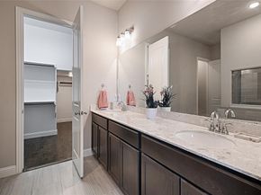 2642  Westbank Trail , Garland Texas 75042