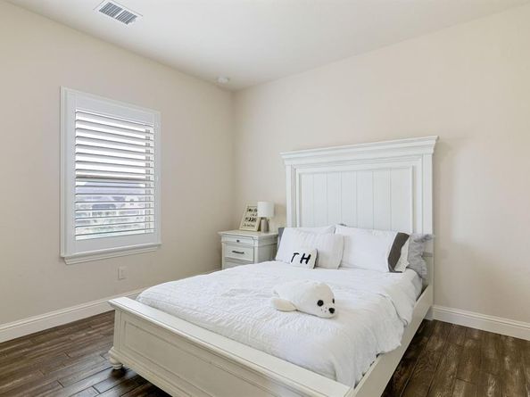 791  Stardrift Avenue , Frisco Texas 75036