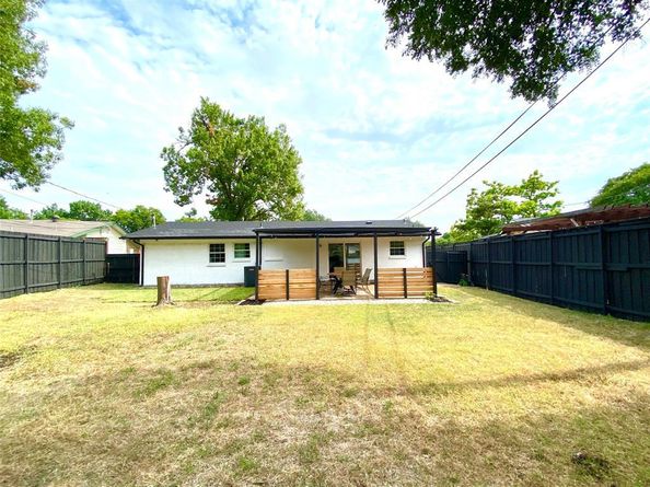 11215  Carissa Drive , Dallas Texas 75218