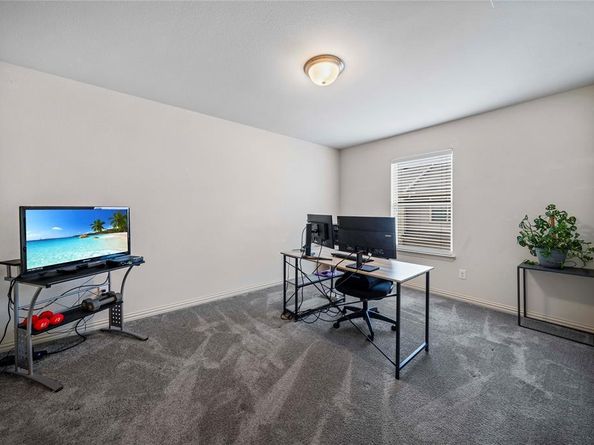6808  Carrington Lane , Fort Worth Texas 76137
