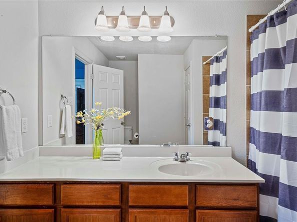 6808  Carrington Lane , Fort Worth Texas 76137
