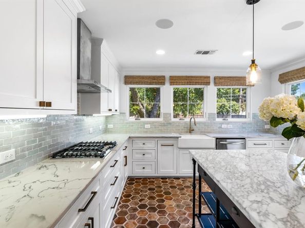 5911  Anita Street , Dallas Texas 75206