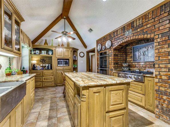 1430  O Shannon Lane , Garland Texas 75044