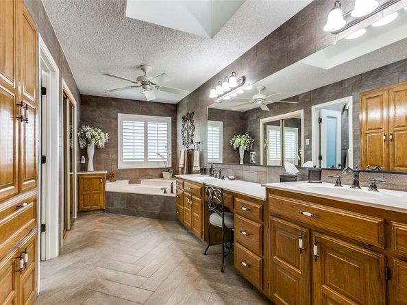 1430  O Shannon Lane , Garland Texas 75044