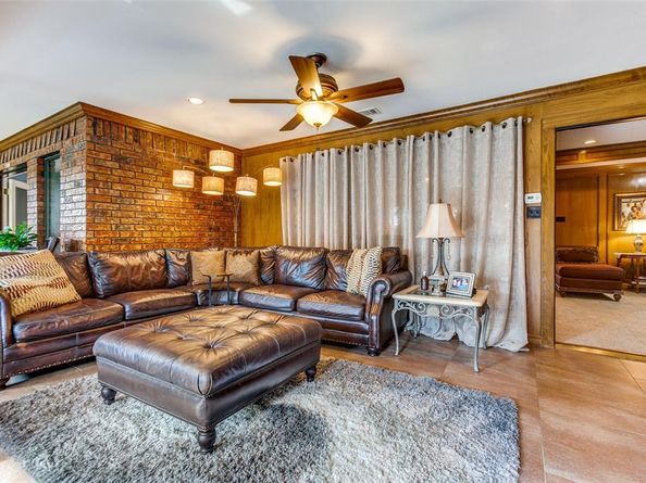 1430  O Shannon Lane , Garland Texas 75044