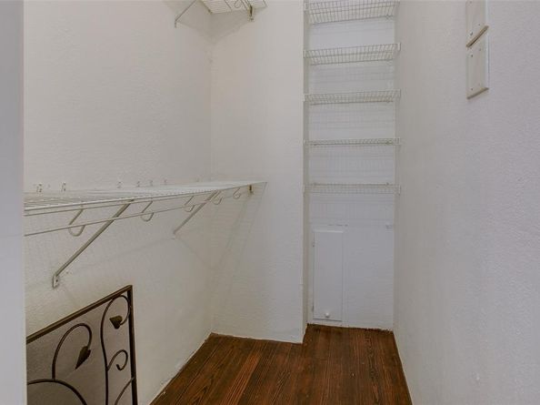 126 N Willomet Avenue , Dallas Texas 75208