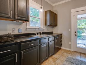 126 N Willomet Avenue , Dallas Texas 75208