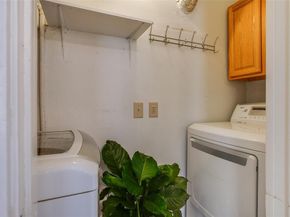 126 N Willomet Avenue , Dallas Texas 75208