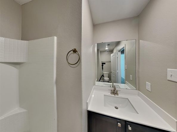 1005  American Flyer Boulevard , Fort Worth Texas 76108