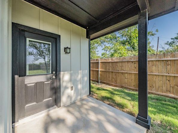 1507  Langston Street , Fort Worth Texas 76105