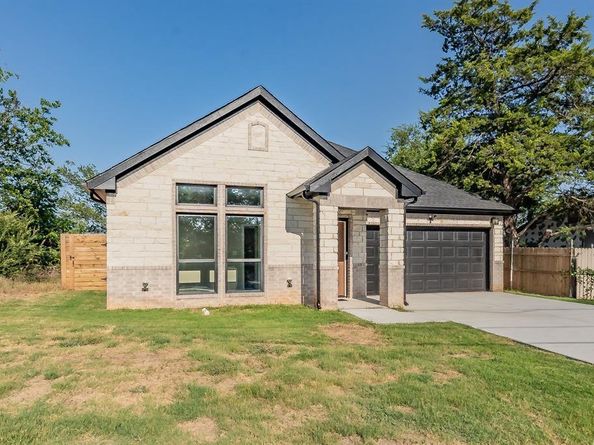 1507  Langston Street , Fort Worth Texas 76105