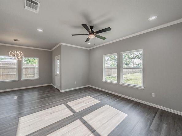 1507  Langston Street , Fort Worth Texas 76105