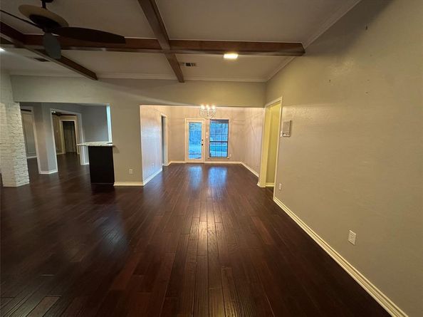 911  Canterbury Court , Cedar Hill Texas 75104