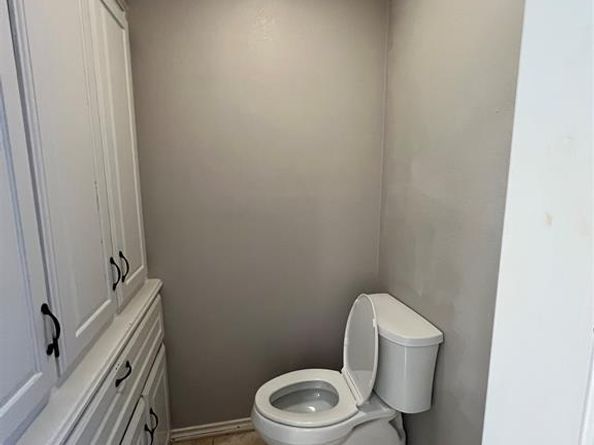 911  Canterbury Court , Cedar Hill Texas 75104