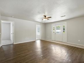 107 S Crawford Street , Denton Texas 76205