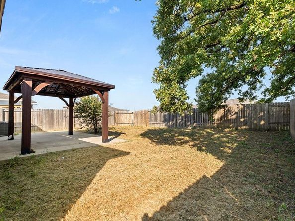 1415  Barrel Drive , Dallas Texas 75253