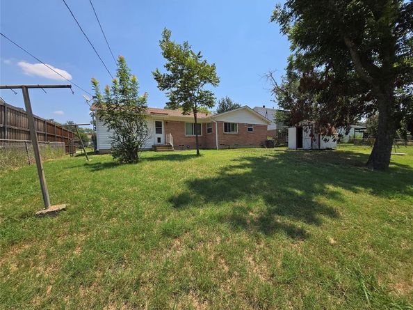 14517  Dennis Lane , Farmers Branch Texas 75234