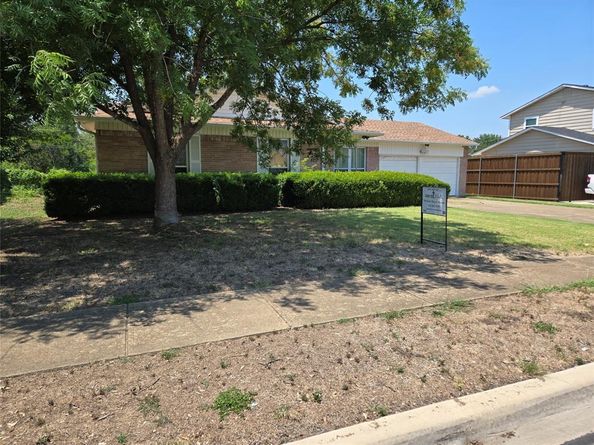 14517  Dennis Lane , Farmers Branch Texas 75234