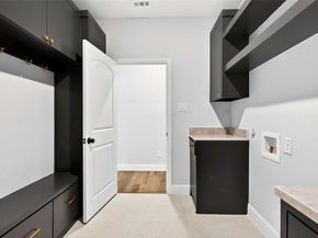 1402  Strickland Street , Dallas Texas 75216