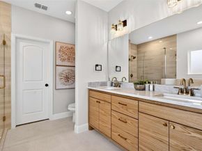 1402  Strickland Street , Dallas Texas 75216