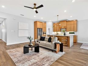 1402  Strickland Street , Dallas Texas 75216