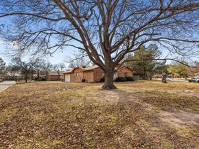 2736  Chebi Lane , Denton Texas 76209