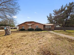 2736  Chebi Lane , Denton Texas 76209