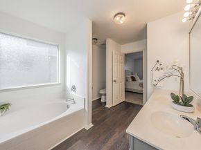 10541  Rising Knoll Lane , Fort Worth Texas 76131