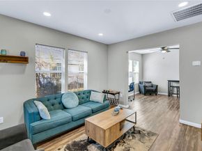 2623  Lenway Street , Dallas Texas 75215